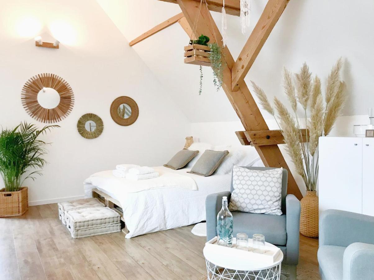 Aux 2 Girouettes Bed & Breakfast Merville  Bagian luar foto