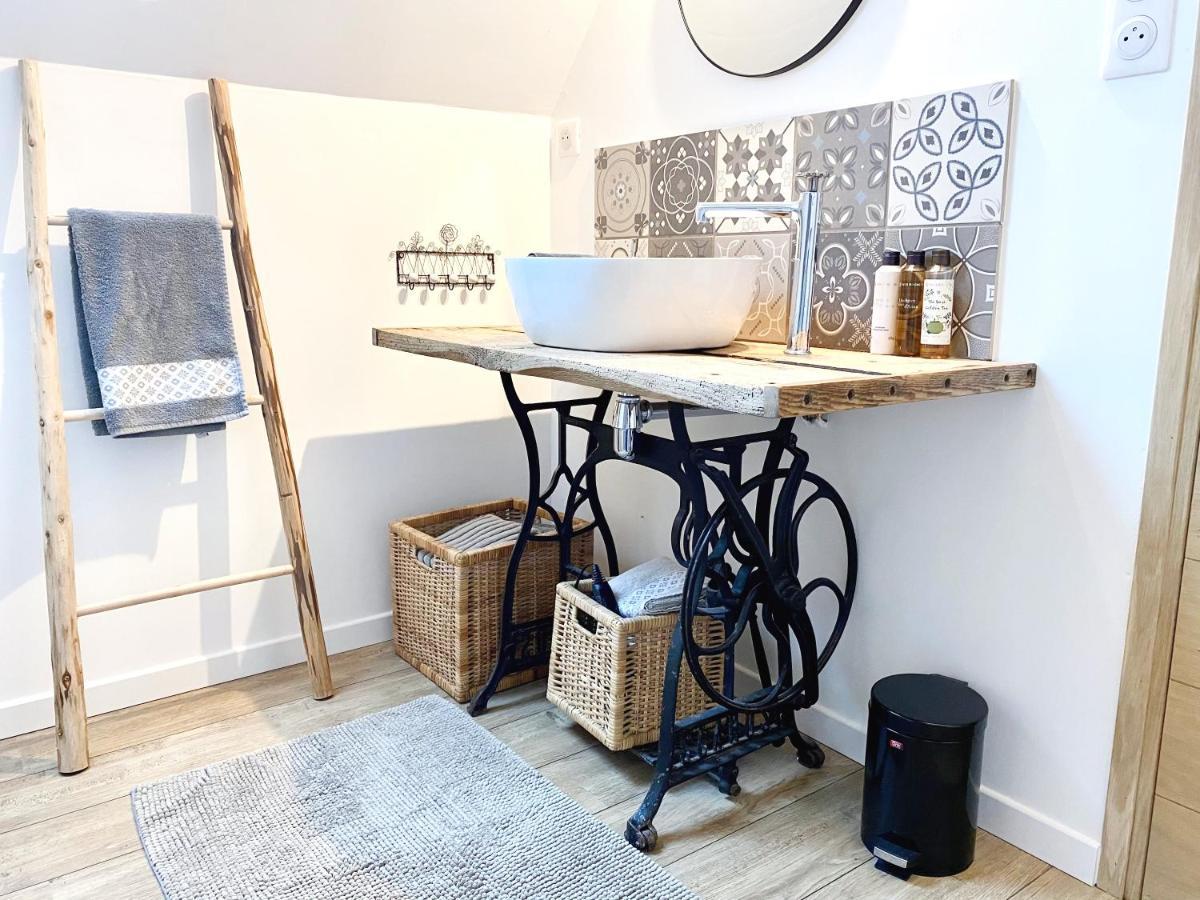 Aux 2 Girouettes Bed & Breakfast Merville  Bagian luar foto